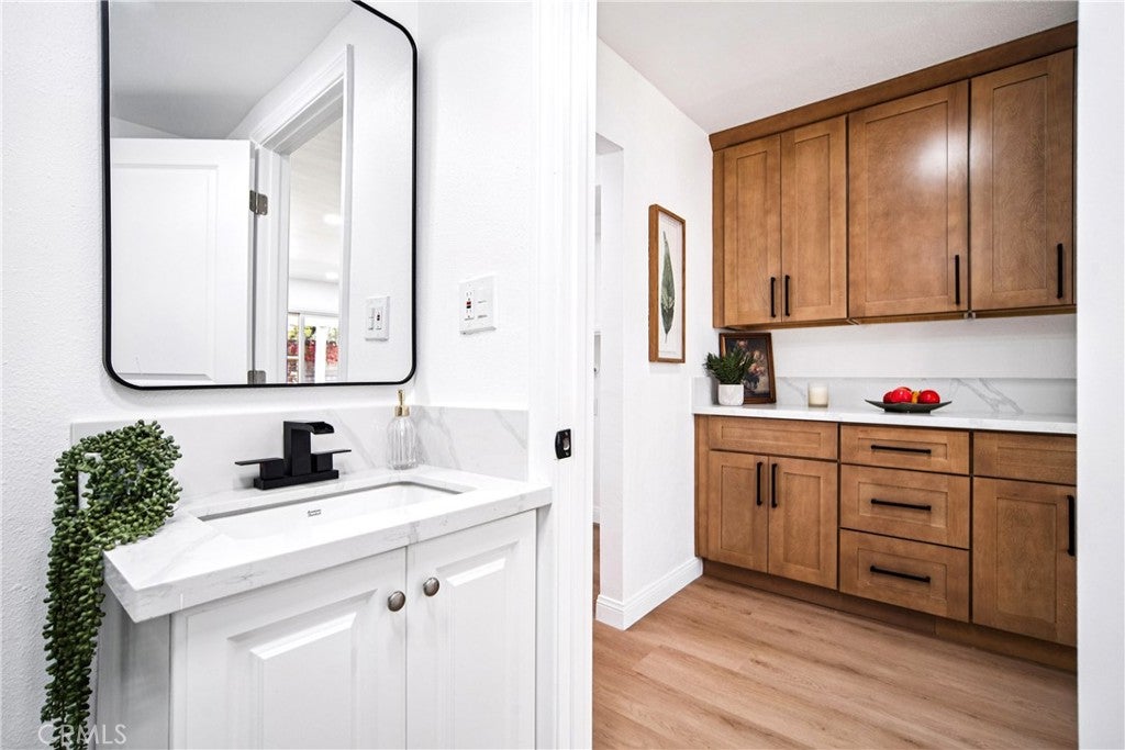 Lake Forest, California, 92630, United States, 5 Bedrooms Bedrooms, ,3 BathroomsBathrooms,Residential,Active,2002616