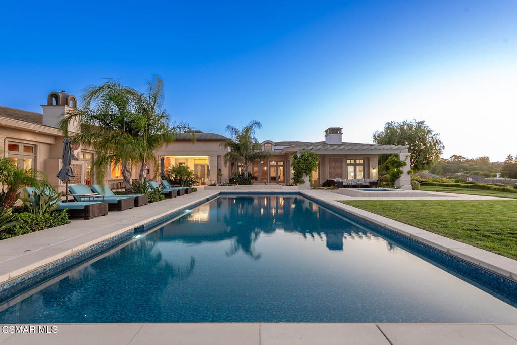 Thousand Oaks, California, 91362, United States, 6 Bedrooms Bedrooms, ,7 BathroomsBathrooms,Residential,Active,2007641