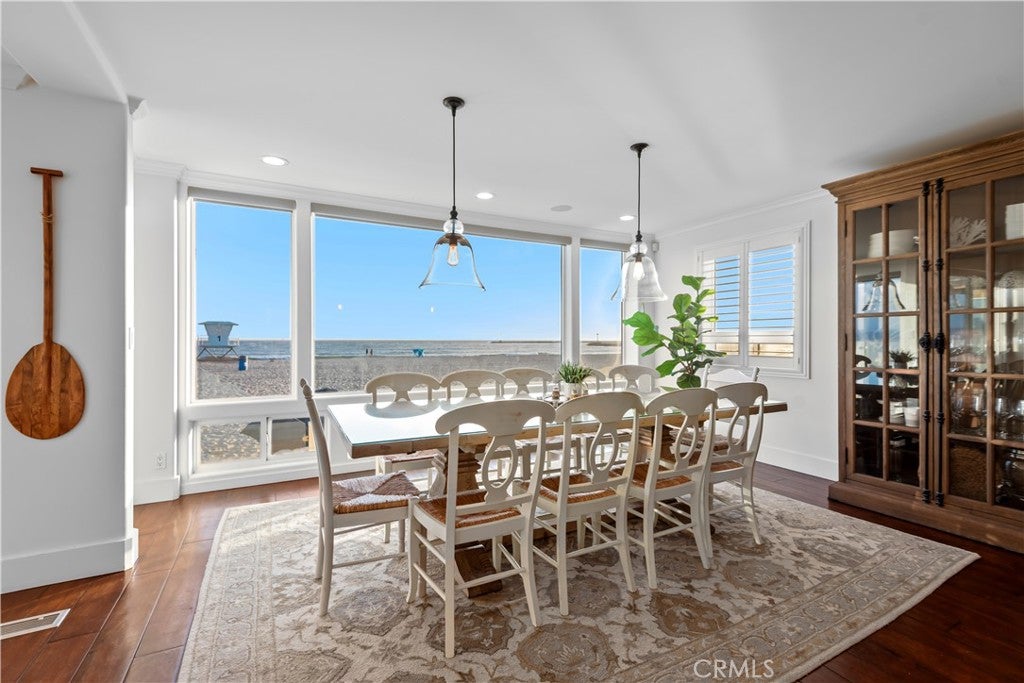 Oxnard, California, 93035, United States, ,4 BathroomsBathrooms,Residential,Active,1839447