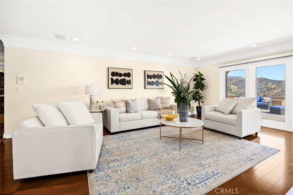 Arcadia, California, 91006, United States, 7 Bedrooms Bedrooms, ,8 BathroomsBathrooms,Residential,Active,1914824
