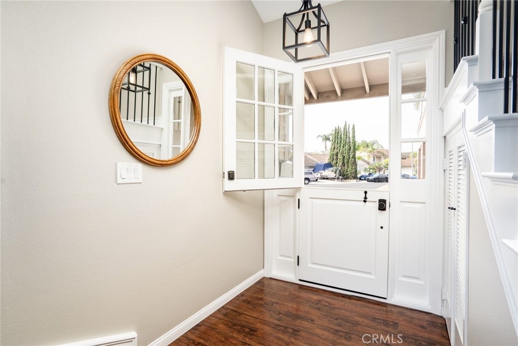 Huntington Beach, California, 92647, United States, 4 Bedrooms Bedrooms, ,3 BathroomsBathrooms,Residential,Active,2030516