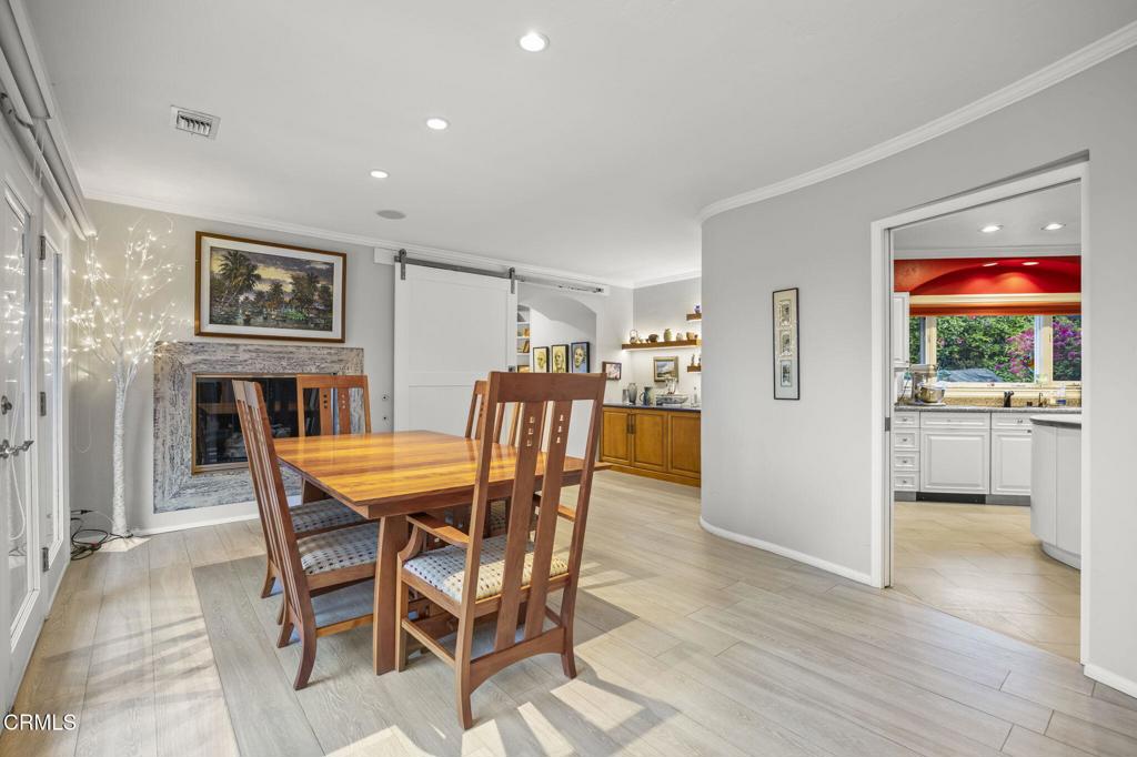 Camarillo, California, 93010, United States, 4 Bedrooms Bedrooms, ,4 BathroomsBathrooms,Residential,Active,1853313