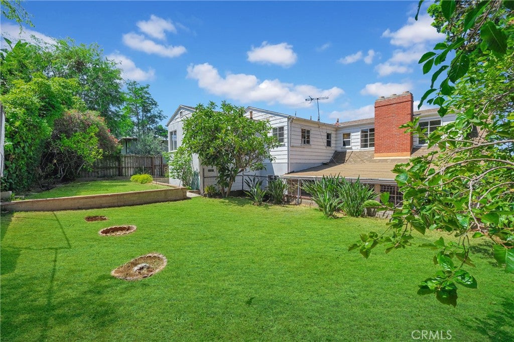 Los Angeles, California, 90039, United States, 4 Bedrooms Bedrooms, ,3 BathroomsBathrooms,Residential,Active,1892396