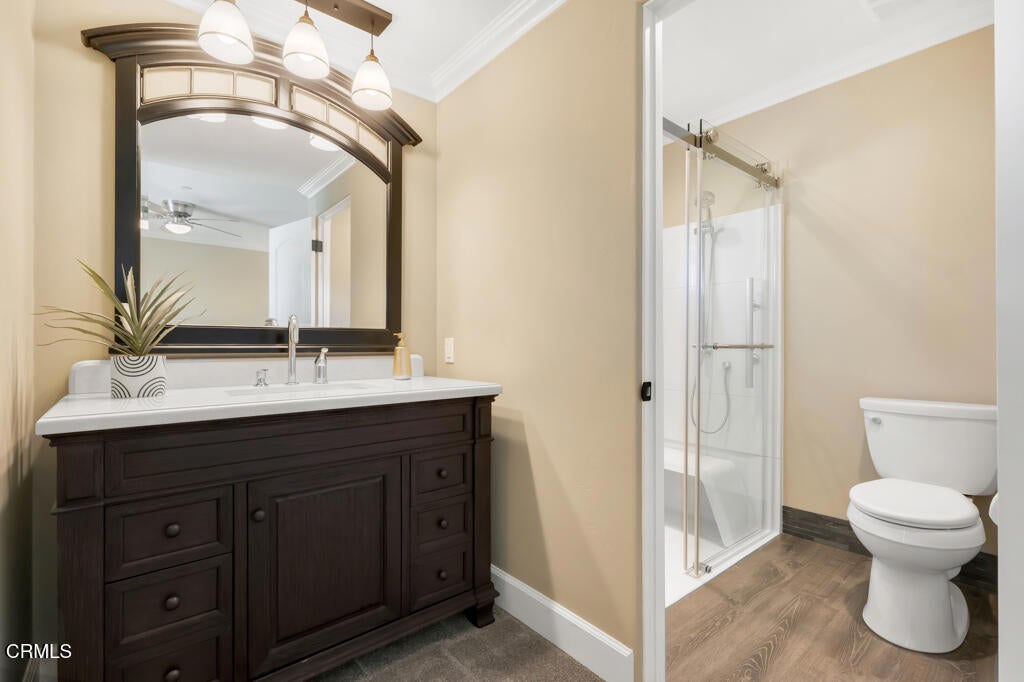 Camarillo, California, 93010, United States, 5 Bedrooms Bedrooms, ,5 BathroomsBathrooms,Residential,Active,1905055