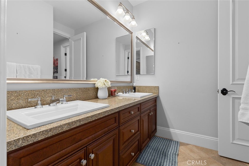 Huntington Beach, California, 92649, United States, 4 Bedrooms Bedrooms, ,4 BathroomsBathrooms,Residential,Active,1780402