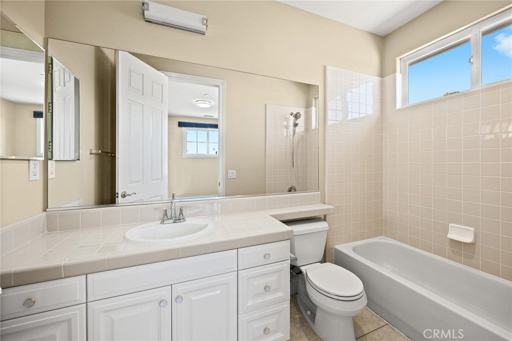 Rancho Cucamonga, California, 91739, United States, 5 Bedrooms Bedrooms, ,6 BathroomsBathrooms,Residential,Active,1798125