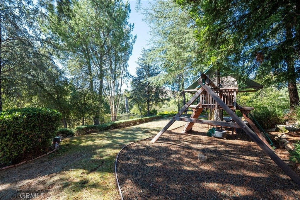 Agoura Hills, California, 91301, United States, 4 Bedrooms Bedrooms, ,5 BathroomsBathrooms,Residential,Active,1966025