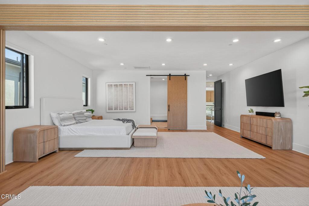 Porter Ranch, California, 91326, United States, 5 Bedrooms Bedrooms, ,6 BathroomsBathrooms,Residential,Active,1965808