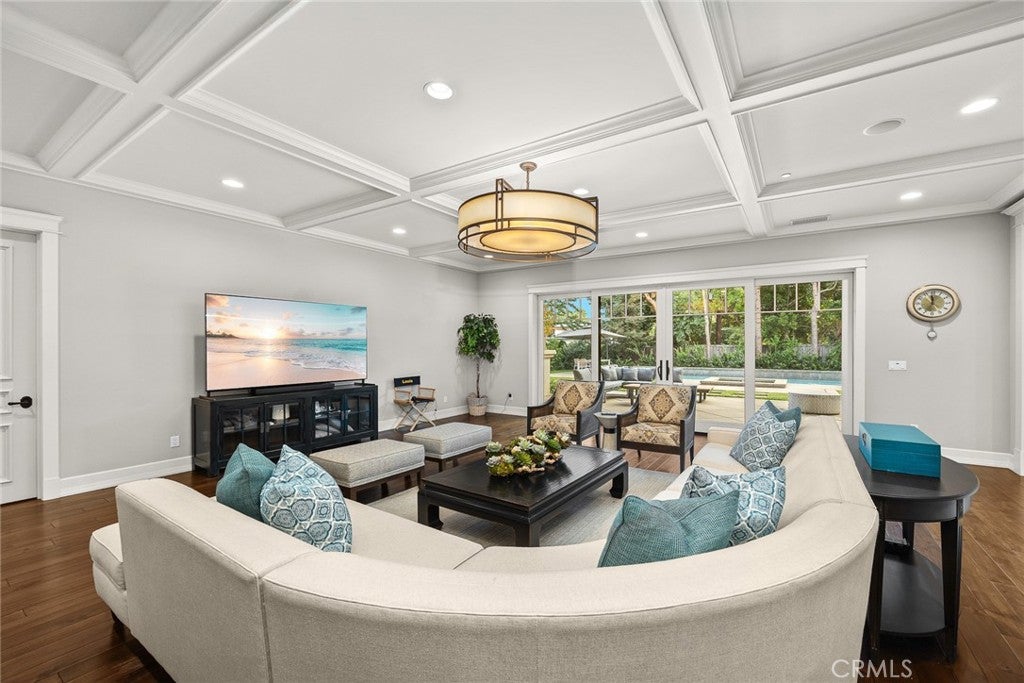 Arcadia, California, 91007, United States, 5 Bedrooms Bedrooms, ,6 BathroomsBathrooms,Residential,Active,1952997