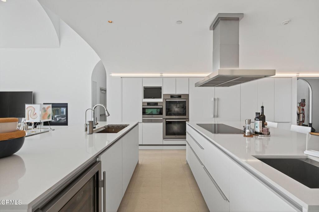 Oxnard, California, 93035, United States, 4 Bedrooms Bedrooms, ,5 BathroomsBathrooms,Residential,Active,1904736