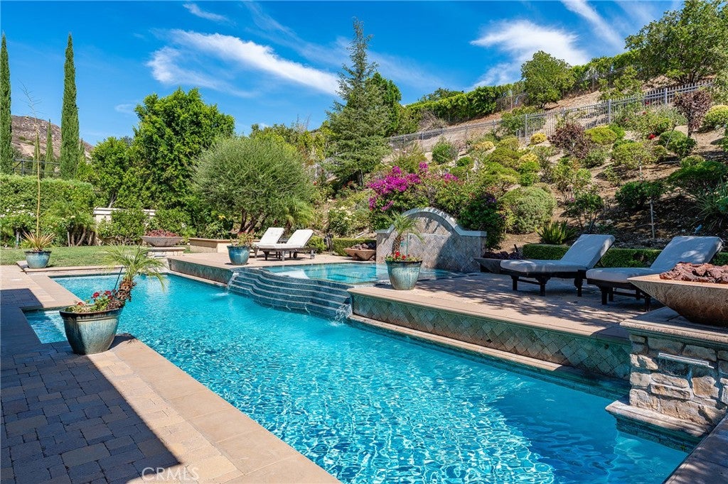 Calabasas, California, 91302, United States, 5 Bedrooms Bedrooms, ,6 BathroomsBathrooms,Residential,Active,1929471