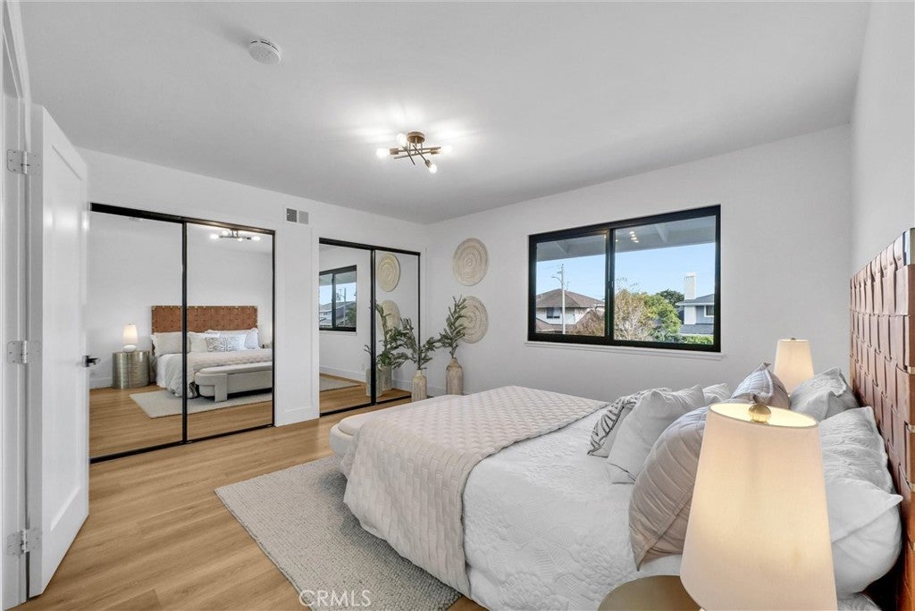 Huntington Beach, California, 92646, United States, 4 Bedrooms Bedrooms, ,3 BathroomsBathrooms,Residential,Active,1998762