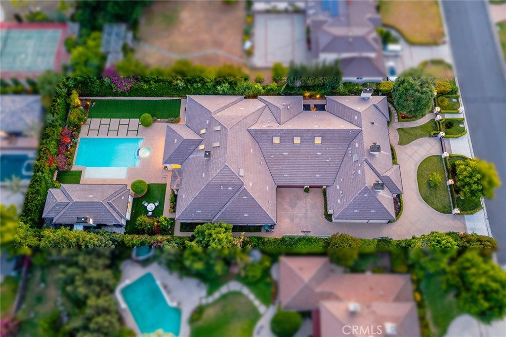 Arcadia, California, 91007, United States, 6 Bedrooms Bedrooms, ,7 BathroomsBathrooms,Residential,Pending,1898195