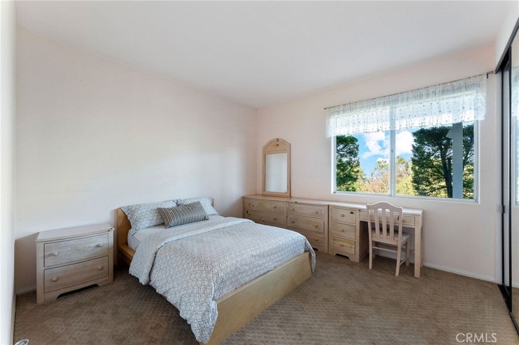 Irvine, California, 92603, United States, 4 Bedrooms Bedrooms, ,4 BathroomsBathrooms,Residential,Active,1986909