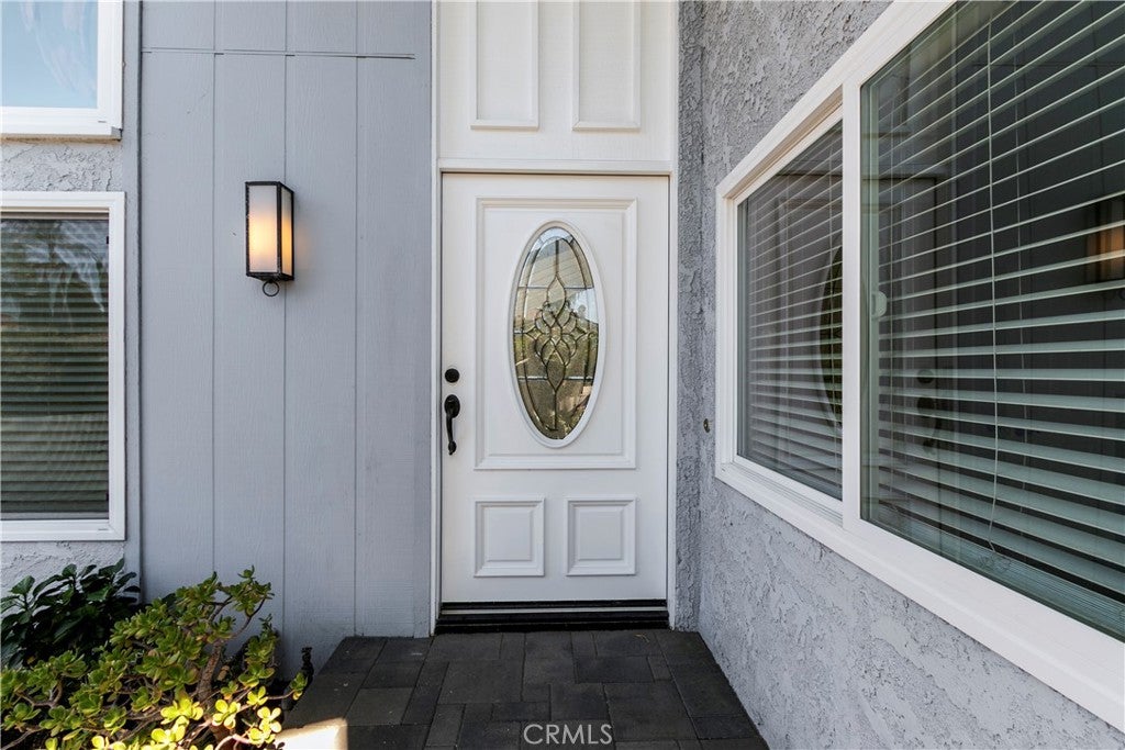 Fountain Valley, California, 92708, United States, 4 Bedrooms Bedrooms, ,3 BathroomsBathrooms,Residential,Active,1922326
