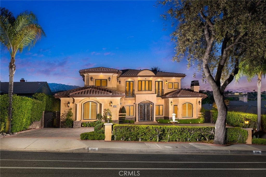 Arcadia, California, 91006, United States, 4 Bedrooms Bedrooms, ,5 BathroomsBathrooms,Residential,Active,1904748