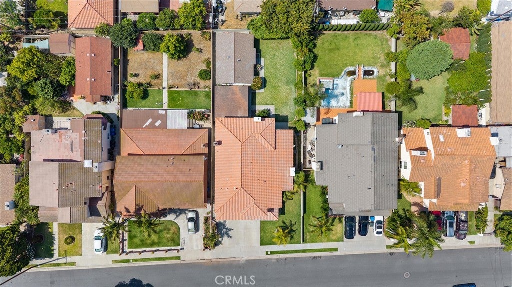 Downey, California, 90242, United States, 7 Bedrooms Bedrooms, ,6 BathroomsBathrooms,Residential,Contingent,1829948