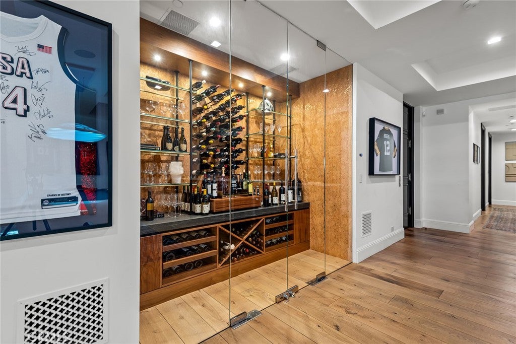 Los Angeles, California, 90077, United States, 8 Bedrooms Bedrooms, ,12 BathroomsBathrooms,Residential,Active,1905105