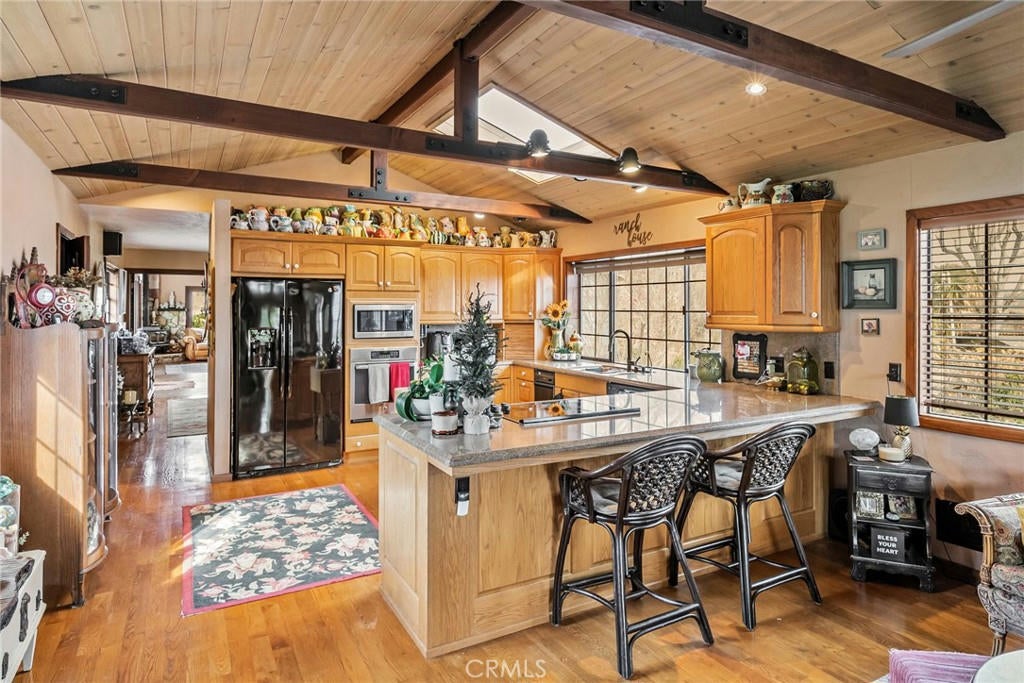 Paso Robles, California, 93446, United States, ,6 BathroomsBathrooms,Residential,Active,1769488