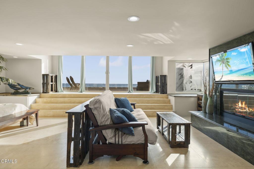 Oxnard, California, 93035, United States, 4 Bedrooms Bedrooms, ,3 BathroomsBathrooms,Residential,Active,1880193