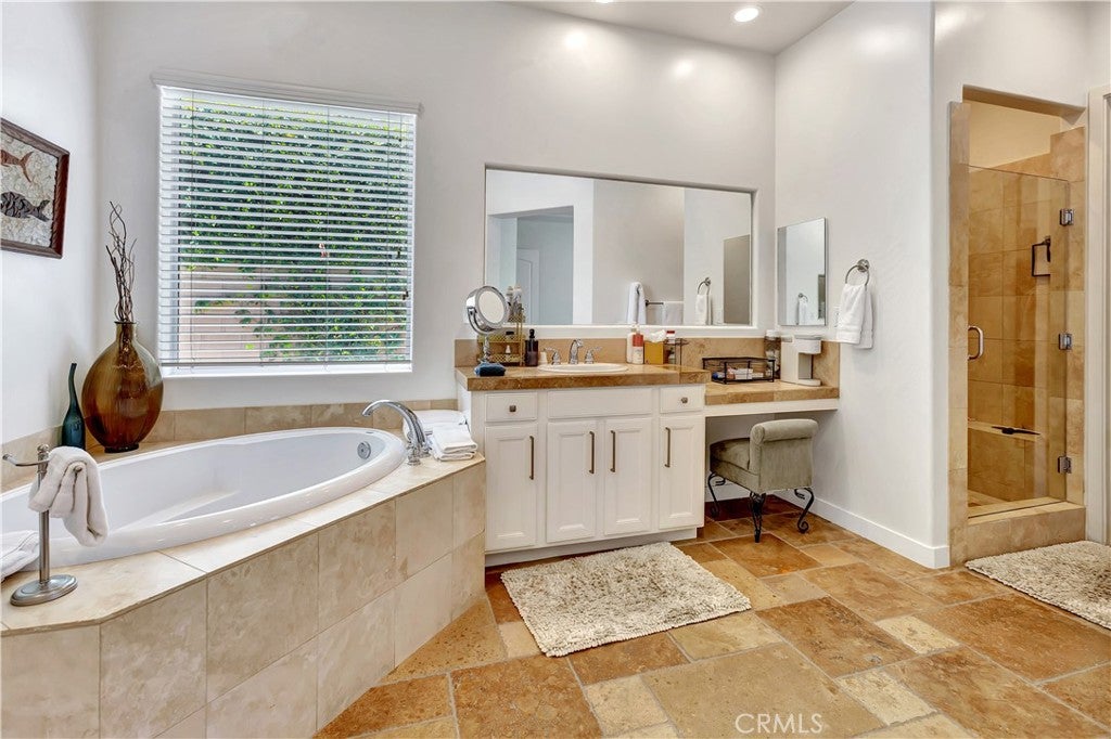 Indio, California, 92201, United States, 6 Bedrooms Bedrooms, ,5 BathroomsBathrooms,Residential,Active,1880350