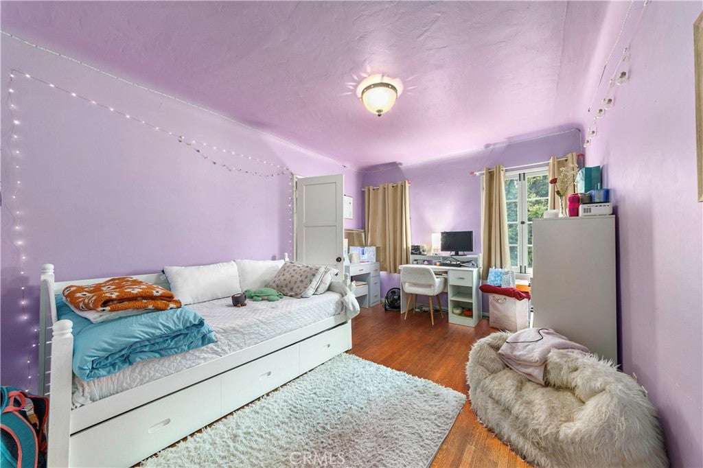 Los Angeles, California, 90035, United States, 3 Bedrooms Bedrooms, ,2 BathroomsBathrooms,Residential,Active,1922738