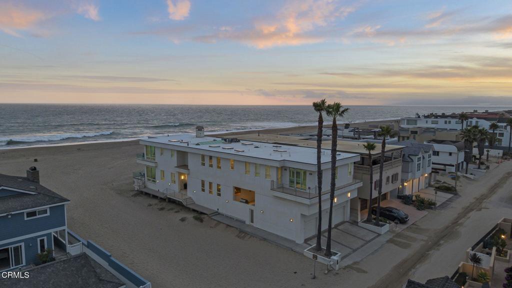 Oxnard, California, 93035, United States, 4 Bedrooms Bedrooms, ,6 BathroomsBathrooms,Residential,Active,1993670