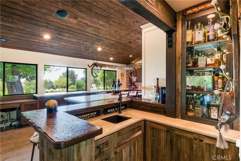 Oak Glen, California, 92399, United States, ,3 BathroomsBathrooms,Residential,Pending,1782592