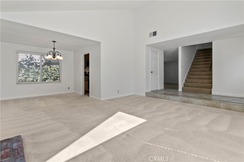 Fountain Valley, California, 92708, United States, 4 Bedrooms Bedrooms, ,3 BathroomsBathrooms,Residential,Active,1922326
