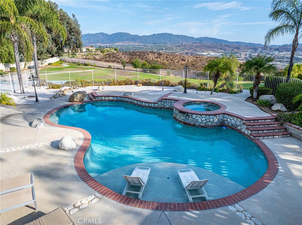 Santa Clarita, California, 91350, United States, 6 Bedrooms Bedrooms, ,5 BathroomsBathrooms,Residential,Active,2006901