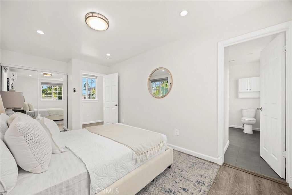 Los Angeles, California, 90034, United States, 5 Bedrooms Bedrooms, ,5 BathroomsBathrooms,Residential,Active,1899242