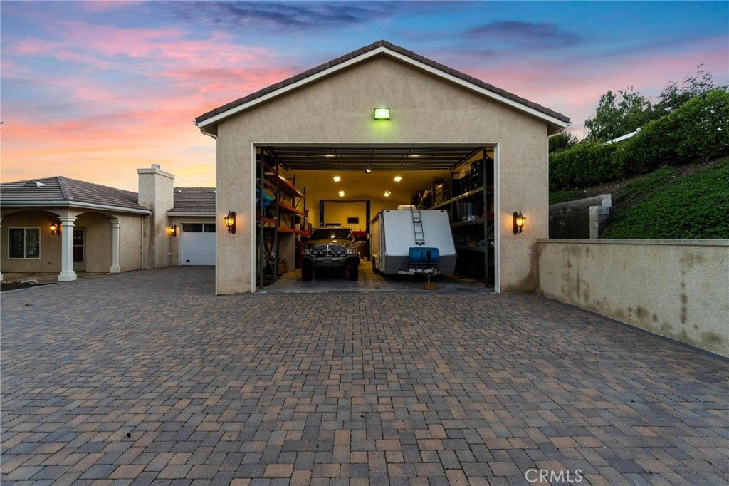 Castaic, California, 91384, United States, 6 Bedrooms Bedrooms, ,6 BathroomsBathrooms,Residential,Active,2009152
