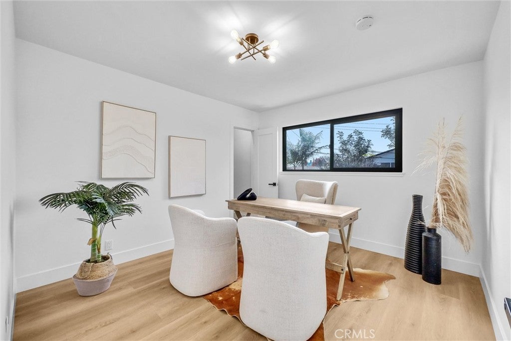 Huntington Beach, California, 92646, United States, 4 Bedrooms Bedrooms, ,3 BathroomsBathrooms,Residential,Active,1998762