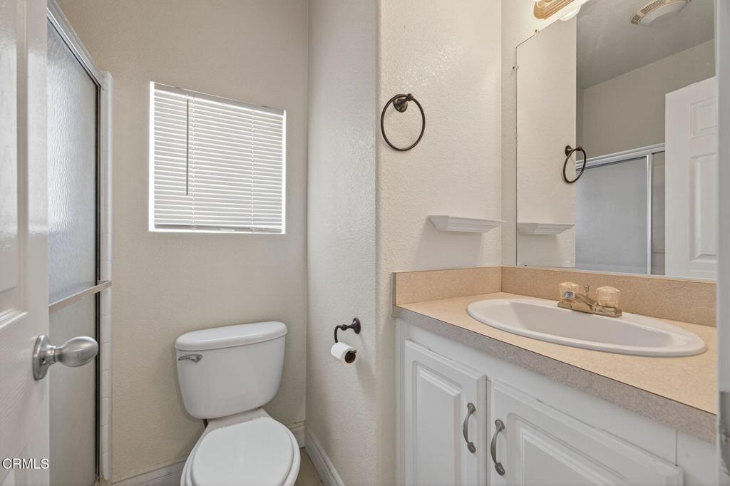 Camarillo, California, 93010, United States, 5 Bedrooms Bedrooms, ,5 BathroomsBathrooms,Residential,Active,1914579