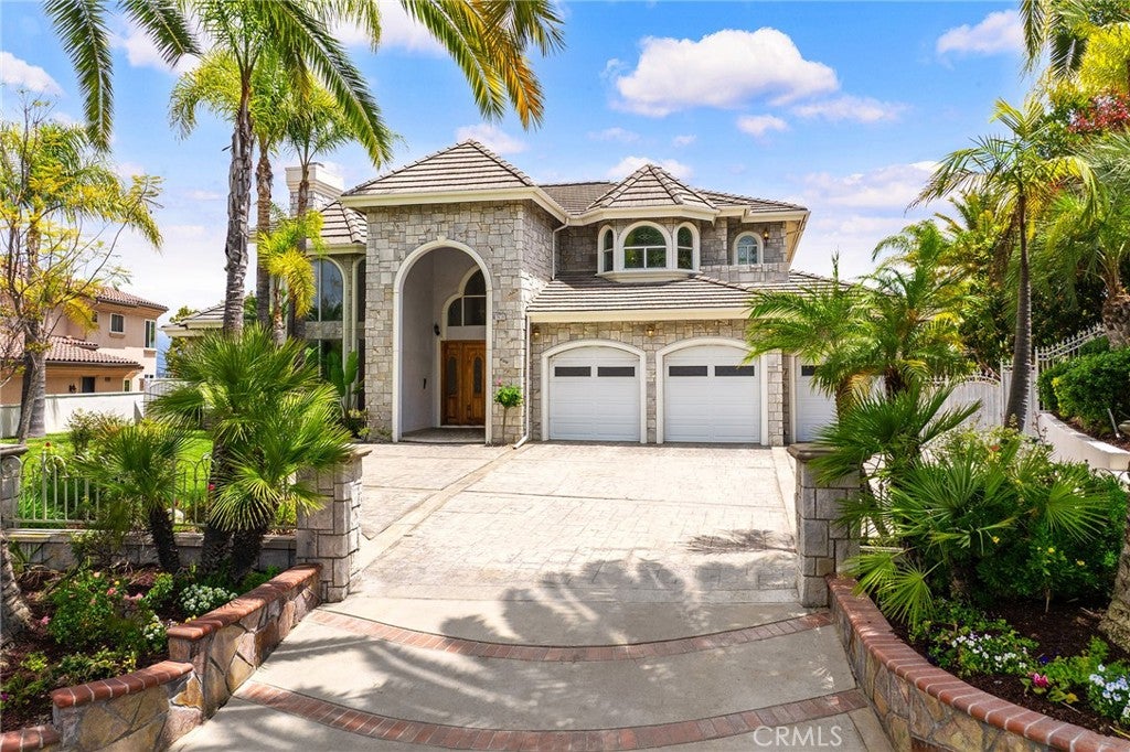 Chino Hills, California, 91709, United States, 5 Bedrooms Bedrooms, ,6 BathroomsBathrooms,Residential,Active,1986872