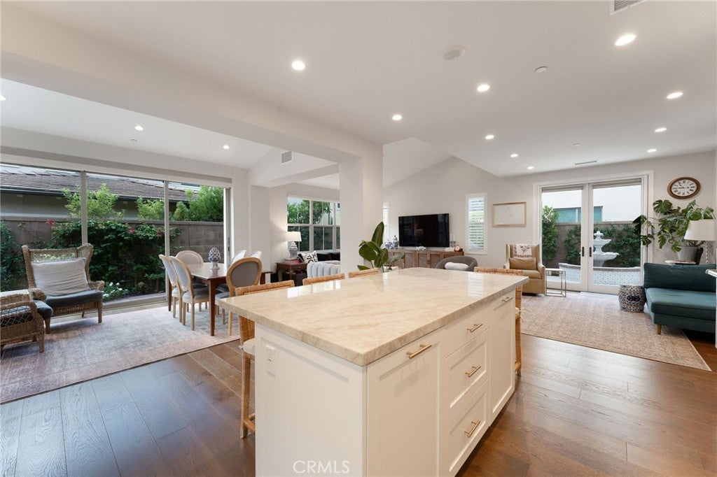 Irvine, California, 92620, United States, 4 Bedrooms Bedrooms, ,4 BathroomsBathrooms,Residential,Active,2010906