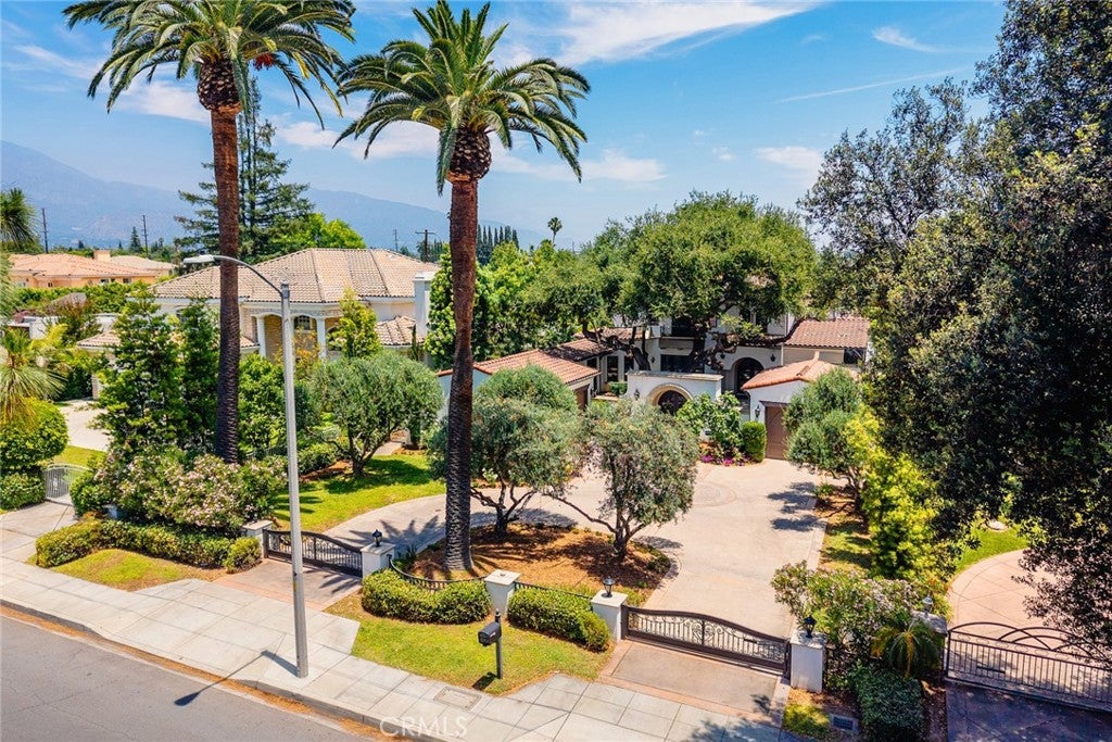 Arcadia, California, 91006, United States, 5 Bedrooms Bedrooms, ,6 BathroomsBathrooms,Residential,Active,1859344