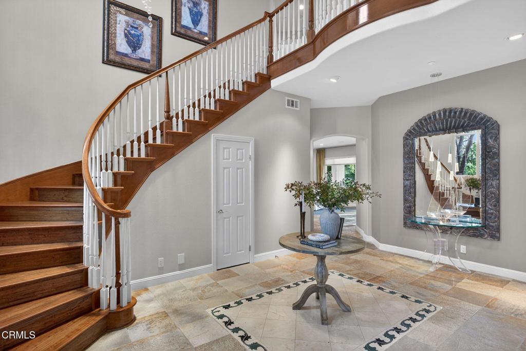 Camarillo, California, 93012, United States, 5 Bedrooms Bedrooms, ,6 BathroomsBathrooms,Residential,Active,2006970