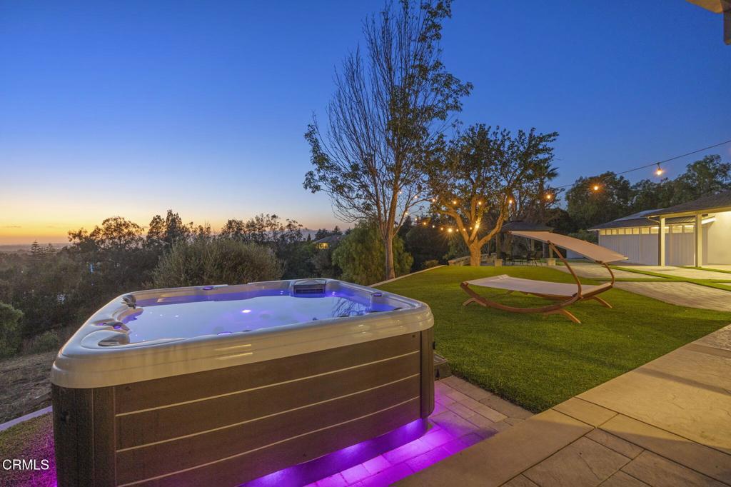 Camarillo, California, 93010, United States, 4 Bedrooms Bedrooms, ,5 BathroomsBathrooms,Residential,Active,1944013
