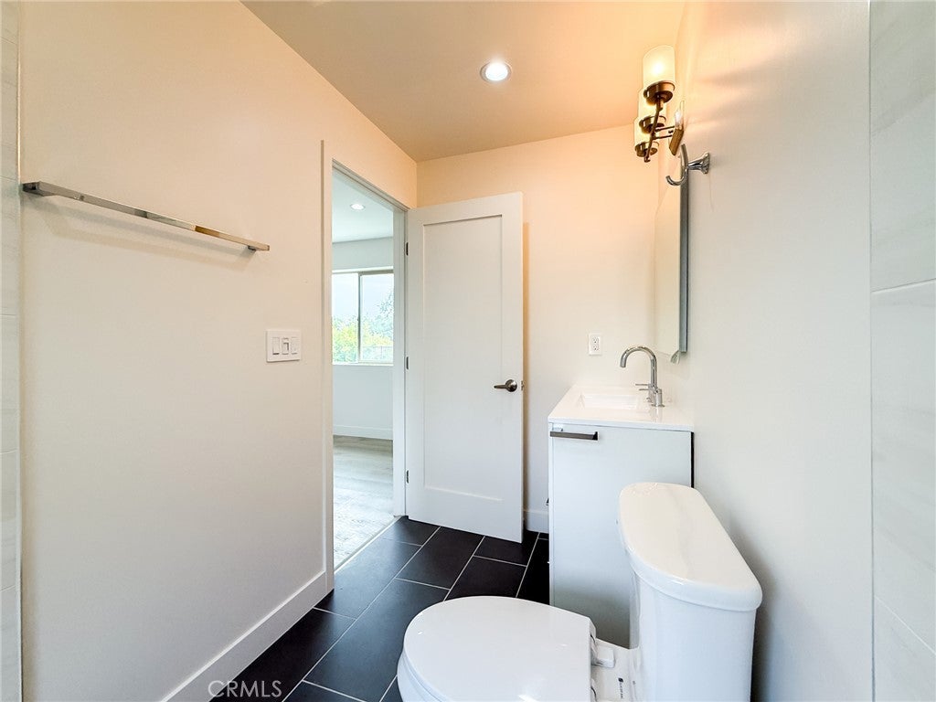 Pasadena, California, 91107, United States, 7 Bedrooms Bedrooms, ,8 BathroomsBathrooms,Residential,Active,1944066