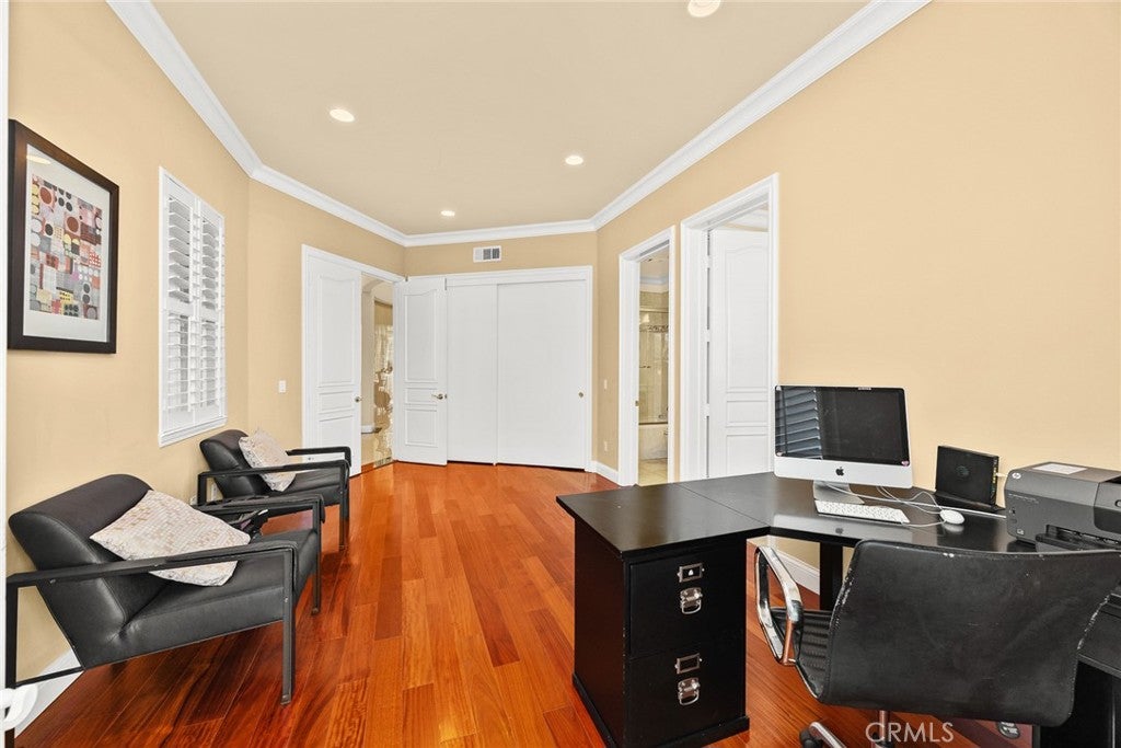 South Pasadena, California, 91030, United States, 4 Bedrooms Bedrooms, ,5 BathroomsBathrooms,Residential,Active,1968417