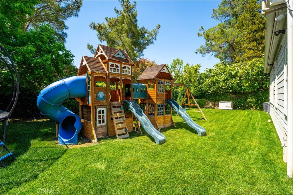 Canyon Country, California, 91387, United States, 4 Bedrooms Bedrooms, ,5 BathroomsBathrooms,Residential,Active,1953690