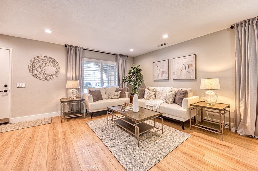 Rancho Santa Margarita, California, 92688, United States, 4 Bedrooms Bedrooms, ,3 BathroomsBathrooms,Residential,Active,2011858