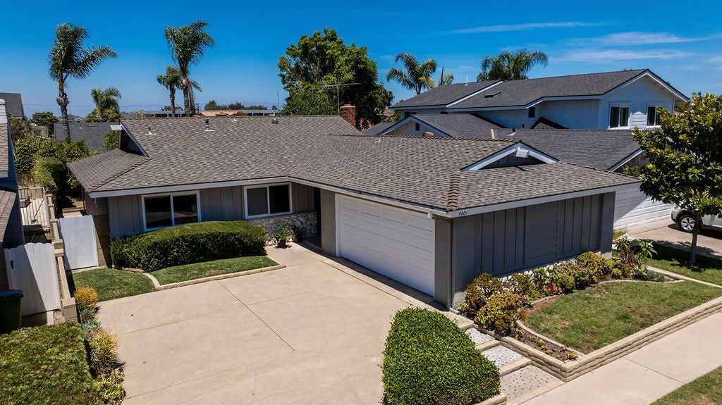 Seal Beach, California, 90740, United States, 4 Bedrooms Bedrooms, ,2 BathroomsBathrooms,Residential,Active,1900161