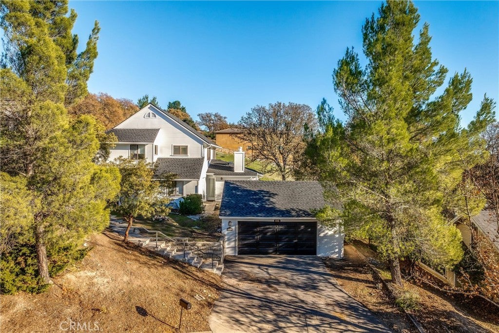 Paso Robles, California, 93446, United States, 4 Bedrooms Bedrooms, ,3 BathroomsBathrooms,Residential,Active,2006900