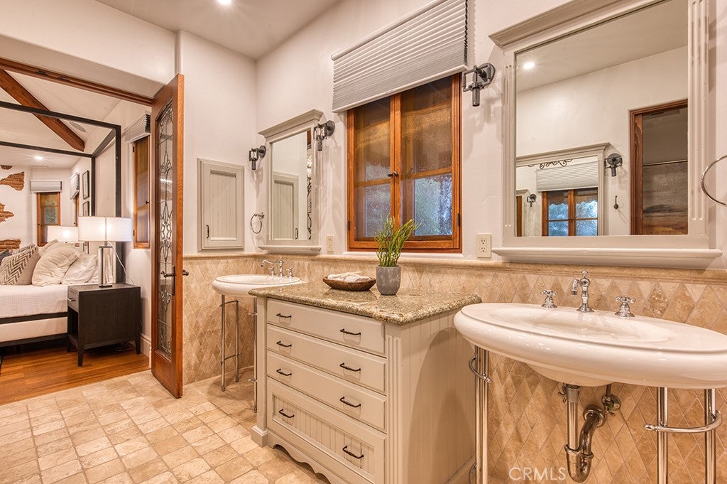 Coto De Caza, California, 92679, United States, 6 Bedrooms Bedrooms, ,9 BathroomsBathrooms,Residential,Active,1832334