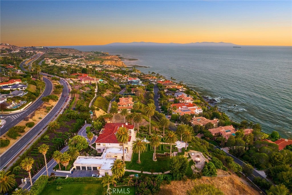 Rancho Palos Verdes, California, 90275, United States, 5 Bedrooms Bedrooms, ,9 BathroomsBathrooms,Residential,Active,1904146
