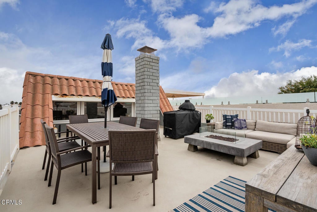 Oxnard, California, 93035, United States, 3 Bedrooms Bedrooms, ,2 BathroomsBathrooms,Residential,Active,1989783