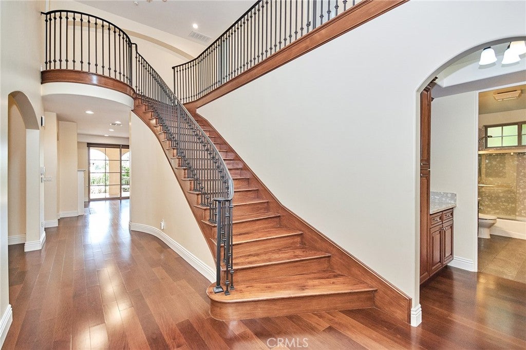 Alhambra, California, 91801, United States, 4 Bedrooms Bedrooms, ,4 BathroomsBathrooms,Residential,Active,1934800