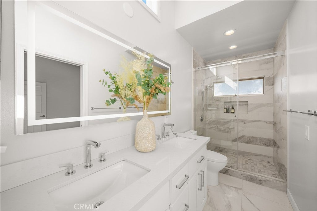 Diamond Bar, California, 91765, United States, 5 Bedrooms Bedrooms, ,4 BathroomsBathrooms,Residential,Active,1989753